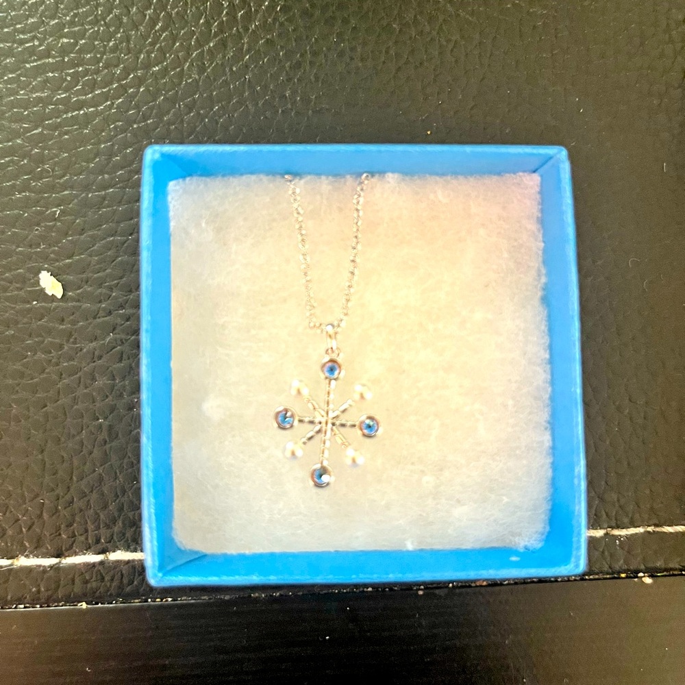 Winfrey necklace touchstone crystal